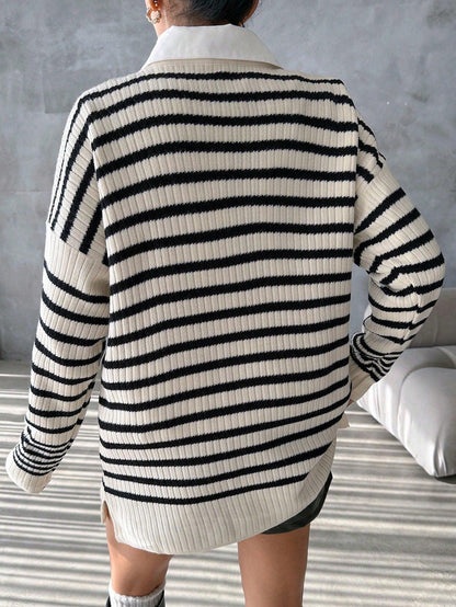 Kadın Çizgili Oversize Triko Kazak TR241226