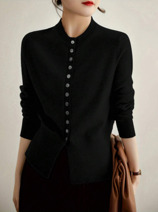 Kadın Özel Düğmeli Yumuşak Dokulu Triko Hırka UGD250707