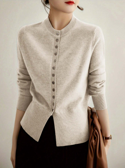 Kadın Özel Düğmeli Yumuşak Dokulu Triko Hırka UGD250707