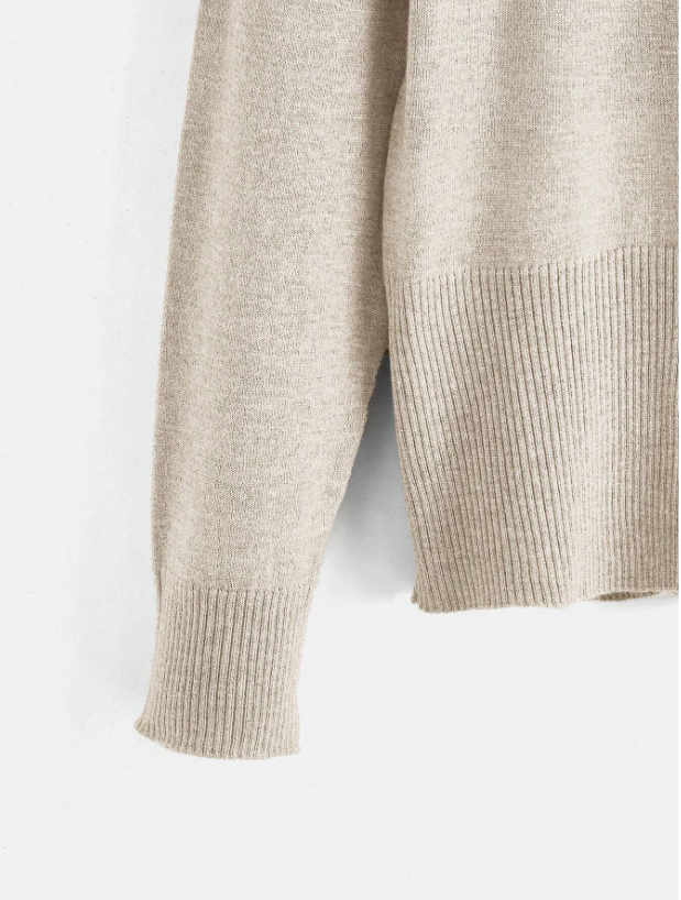 Kadın Özel Düğmeli Yumuşak Dokulu Triko Hırka UGD250707